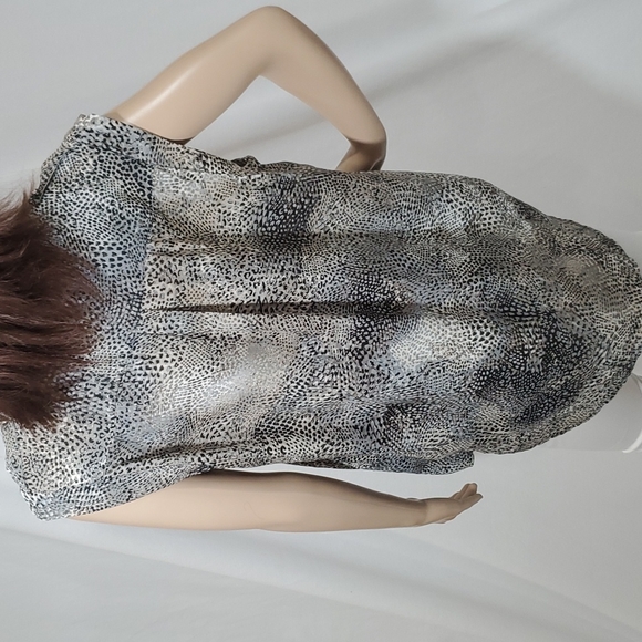 Top - Picture 8 of 10